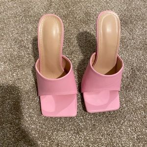 Pink heels